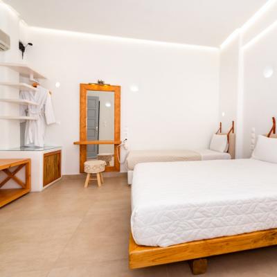 Thira hotel triple room 2 Thira hotel triple room 2