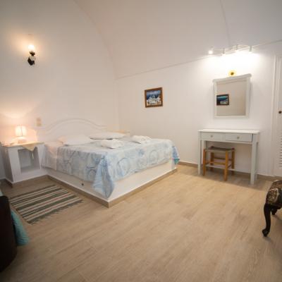 thira hotel cave house 7 thira hotel cave house 7