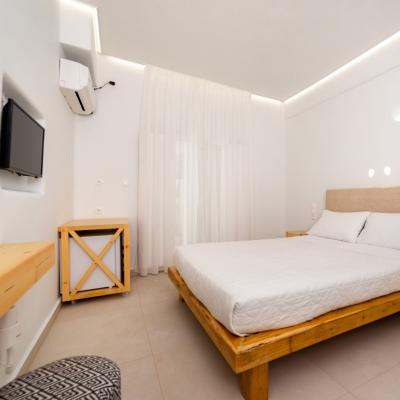 thira hotel santorini double room 11 thira hotel santorini double room 11