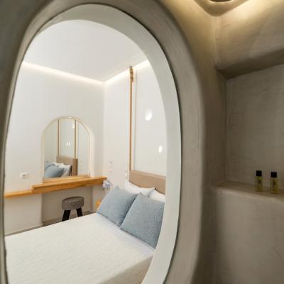 thira hotel santorini double room 8 thira hotel santorini double room 8