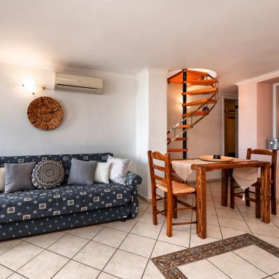 thira hotel two bedroom apartment split level sea view jetted tub 6 thira hotel two bedroom apartment split level sea view jetted tub 6